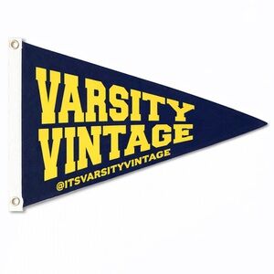 Meet your Posher, Varsity Vintage